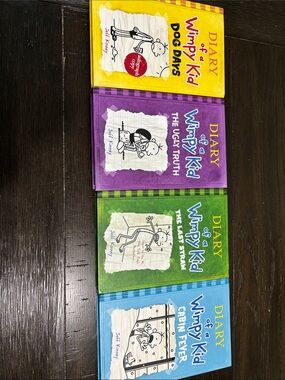Diary of a Wimpy Kid 4-Book Set - Yellow, Purple, Green, Blue